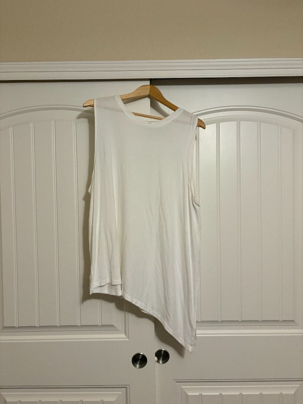 Athleta Cloudlight Asymmetrical Side Tie Tank Top 1X Solid White Modal Polyester